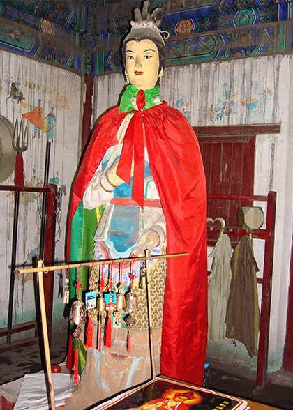 Meng Jiangnu Statue