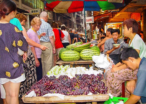 Local Market in Wanxian Local Market in Wanxian