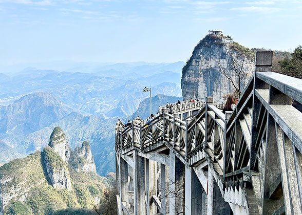 Glass Bridge & Tianmen Mountain Tour
