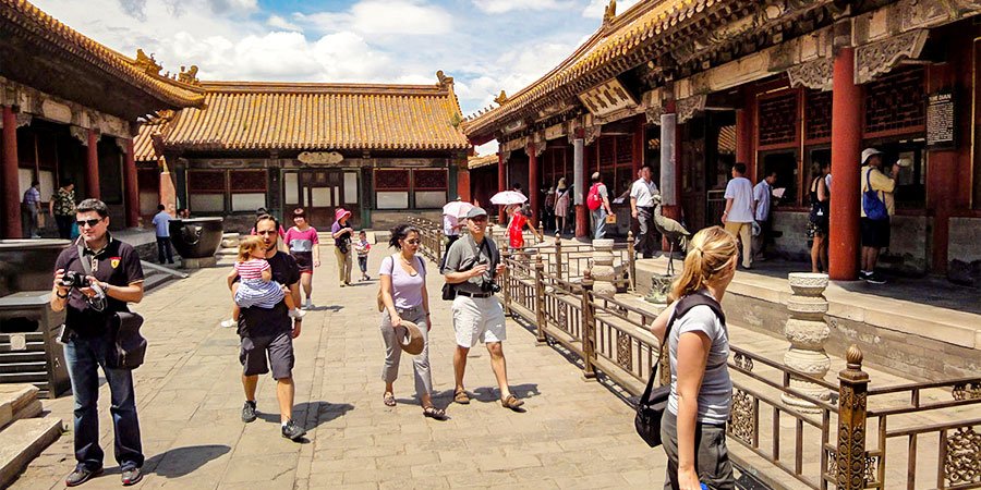 Back Hall of Earthly Honor Palace