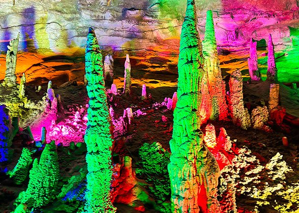 Day Tour to Baofeng Lake & Yellow Dragon Cave