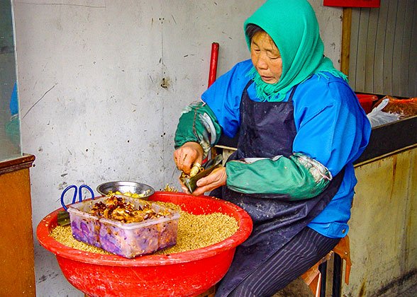 Local People Making Zongzi