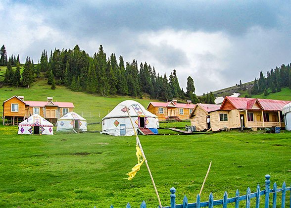 Yurts in Kyrgyzstan Yurts in Kyrgyzstan