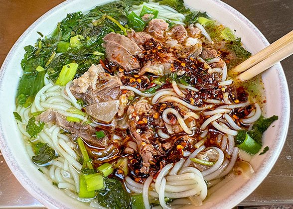 Cross-Bridge Rice Noodles, Jianshui Ancient Town
