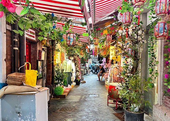 Boutiques in Shanghai French Concession Boutiques in Shanghai French Concession