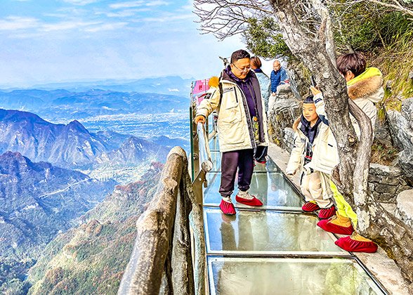 What Should I Pack for Zhangjiajie Tour