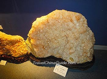 Exhibition in Keketuohai Geology Museum