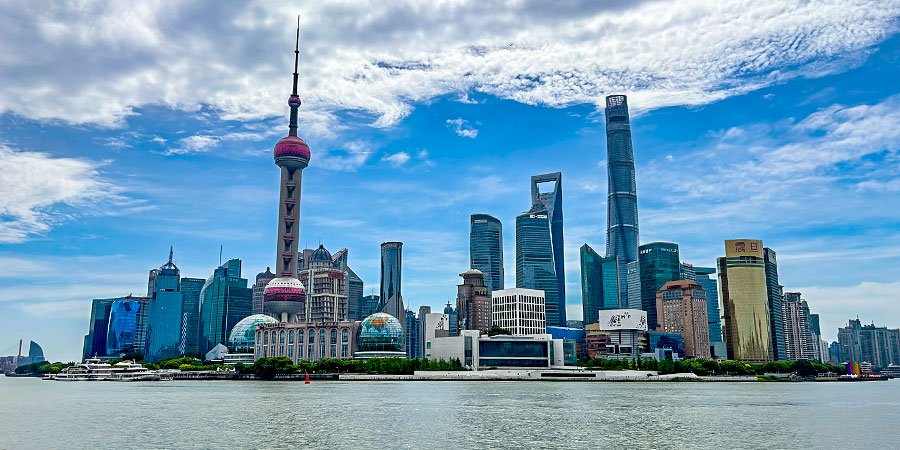 Cool and Clear Autumn in Shanghai