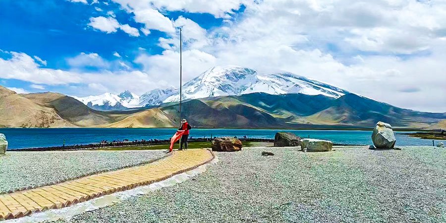 Almost Always Sunny Xinjiang