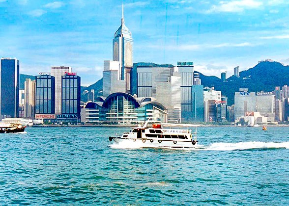 Victoria Harbour, Hong Kong