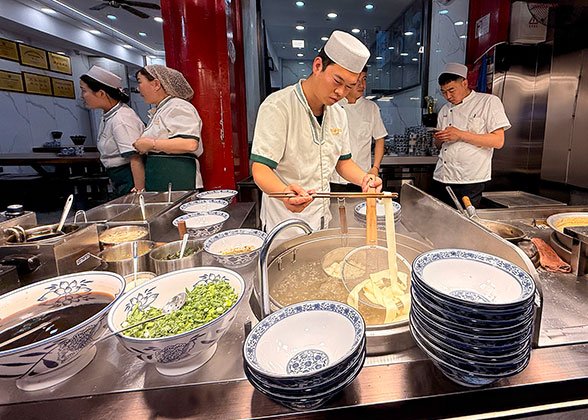 Taste Authentic Xi'an Hand-Pulled Noodles Taste Authentic Xi'an Hand-Pulled Noodles