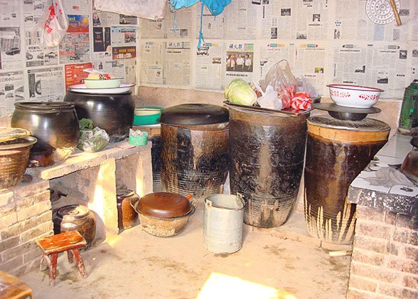 Cave used as a kitchen