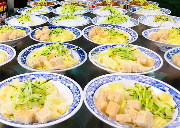Cold Skin Noodles in Muslim Quarter