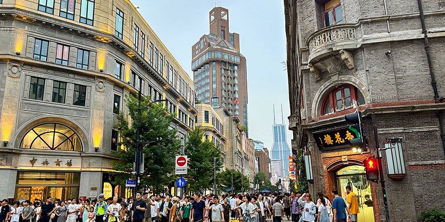 Crowded Nanjing Road in July