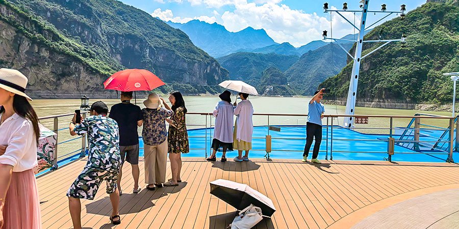 Yangtze River Cruiseship Tourists on Yangtze River Cruiseship