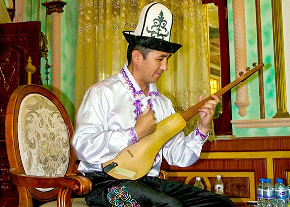 Uyghur Musical Instrument Performance