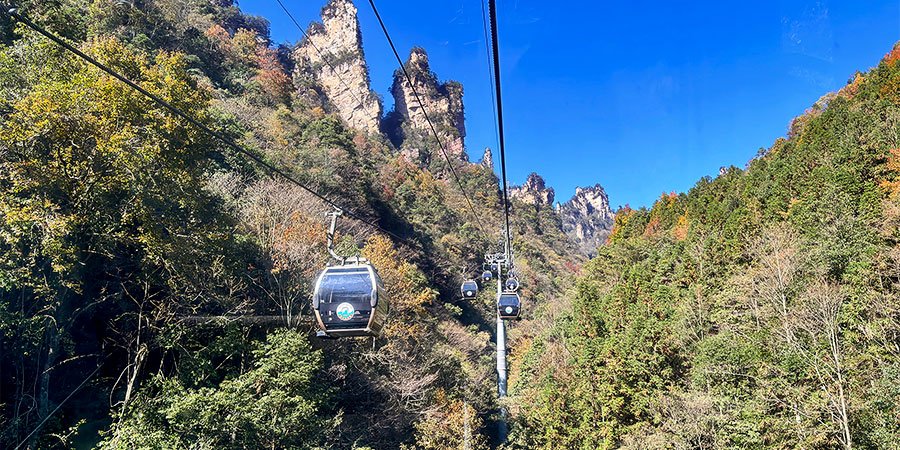 Tianzi Mountain Cableway in Zhangjiajie Forest Park