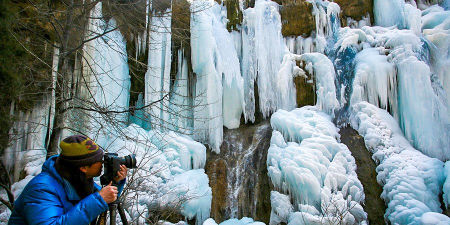Frozen Waterfall in Jiuzhaigou