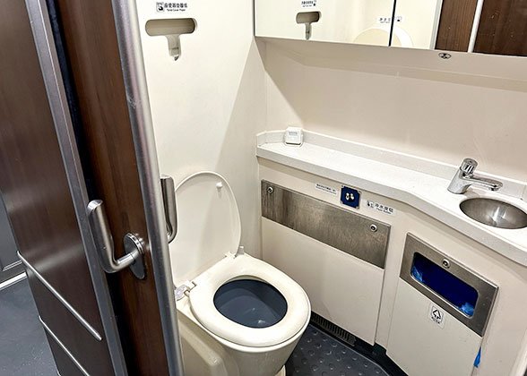 Western Style Toilet