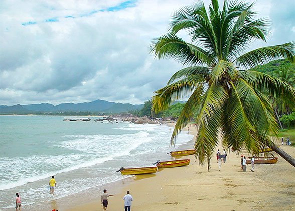 Holiday Beach, Haikou
