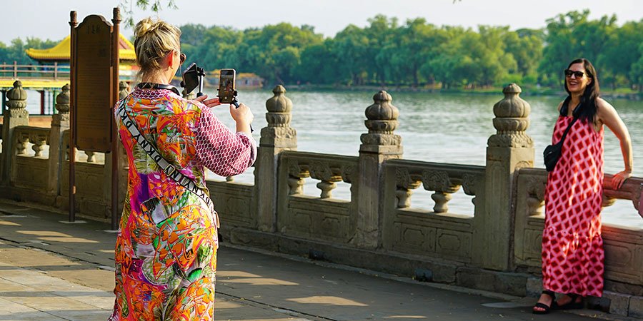 Visitors at West Causeway, Summer Palace