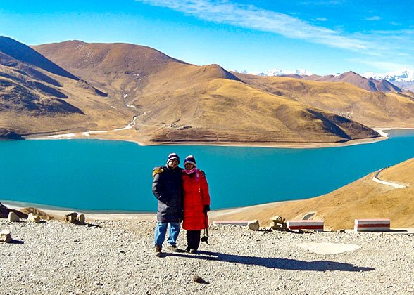 Our Guests at Yamdrok Yumtso Lake Our Guests at Yamdrok Yumtso Lake